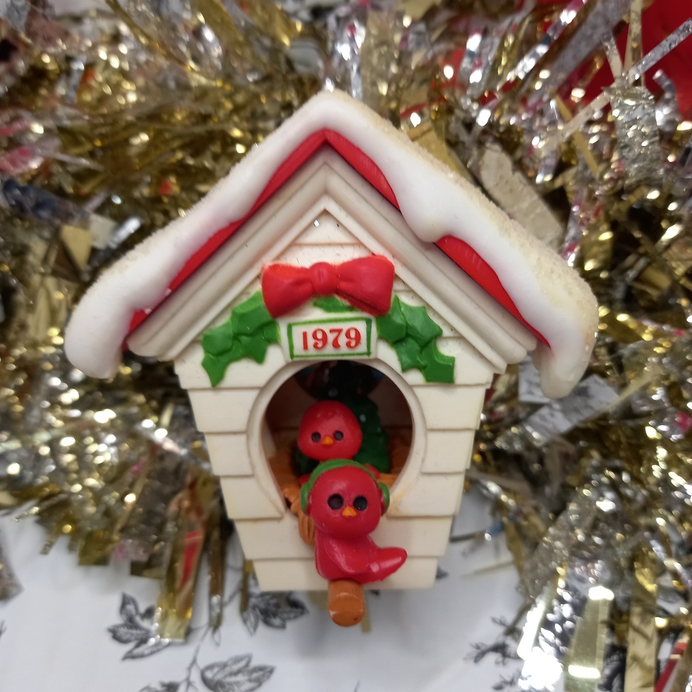 Birdhouse 1979 Christmas Ornament.